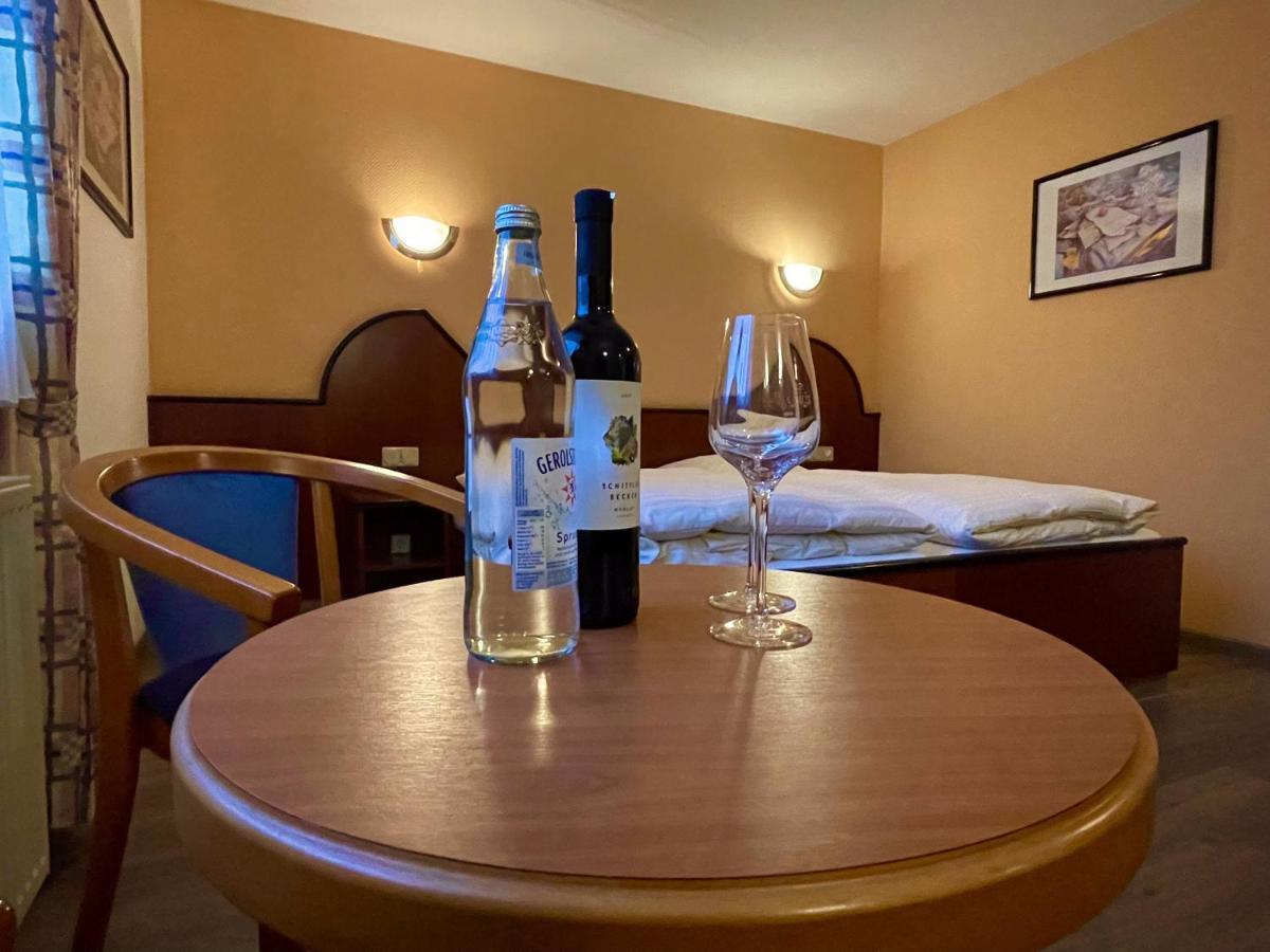 Elsdorf Hotel Haus Hubertus מראה חיצוני תמונה