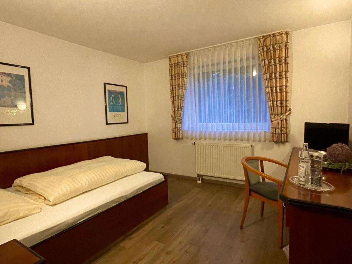 Elsdorf Hotel Haus Hubertus מראה חיצוני תמונה